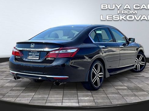 Used 2017 Honda Accord Sport image 12