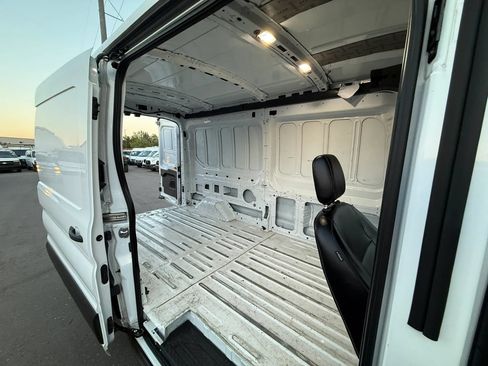 Used 2023 Ford Transit 250 Medium Roof AWD image 18