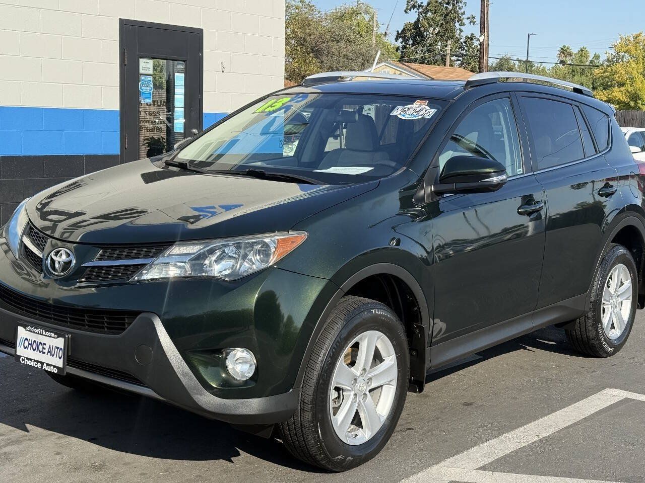 Used 2013 Toyota RAV4 XLE FWD image 3