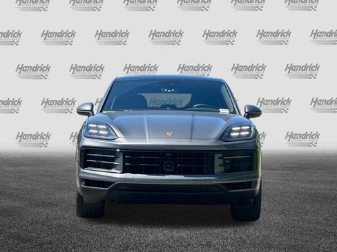 Used 2025 Porsche Cayenne S image 10