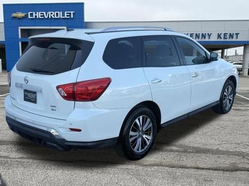 Used 2018 Nissan Pathfinder SV w/ SV Tech Package AWD/4WD image 4