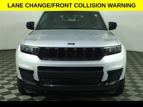 Certified 2023 Jeep Grand Cherokee L Laredo AWD/4WD image 12