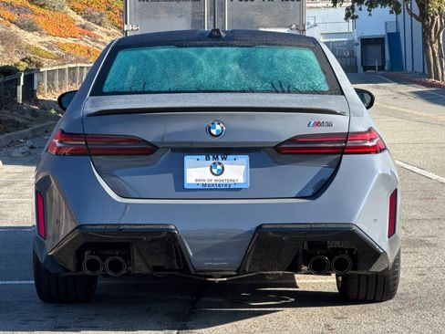 Used 2025 BMW M5 w/ Carbon Package image 8