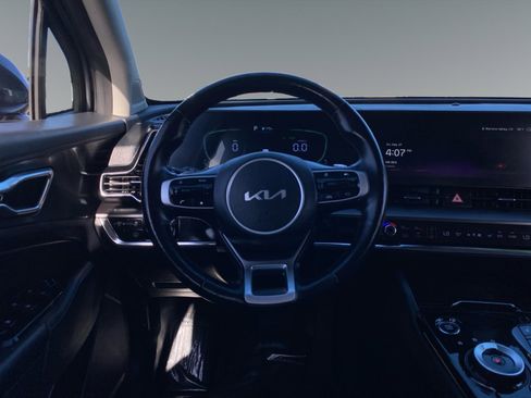 Used 2023 Kia Sportage EX image 12