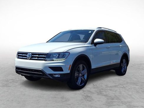 Used 2020 Volkswagen Tiguan SE AWD/4WD image 3