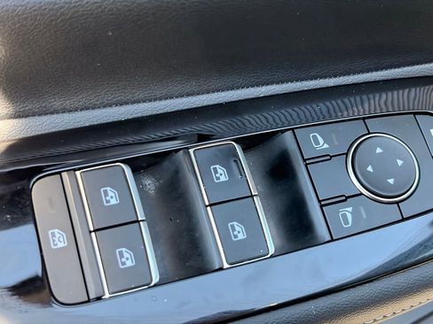 Certified 2025 Nissan Murano SV AWD/4WD image 21