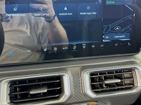 Used 2025 Ford Mustang GT Premium RWD image 18