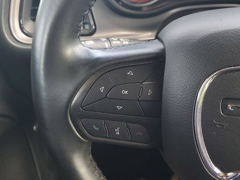 Used 2023 Dodge Challenger SXT image 19