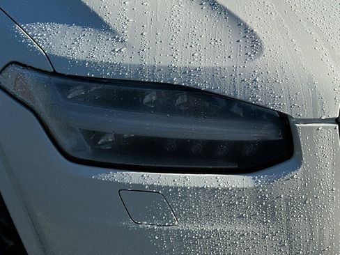 Used 2022 Volvo XC90 T5 Momentum w/ Climate Package image 13