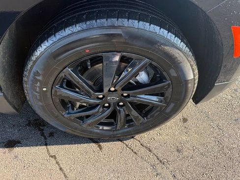 Used 2024 Chevrolet Equinox LS w/ LS Convenience Package AWD/4WD image 15