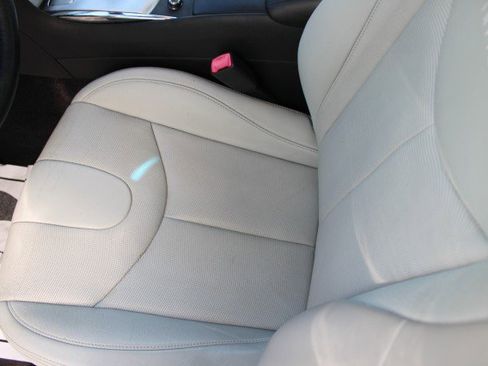 Used 2014 INFINITI Q60 Convertible w/ Premium Package RWD image 43