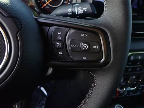 New 2026 Jeep Gladiator Mojave image 13