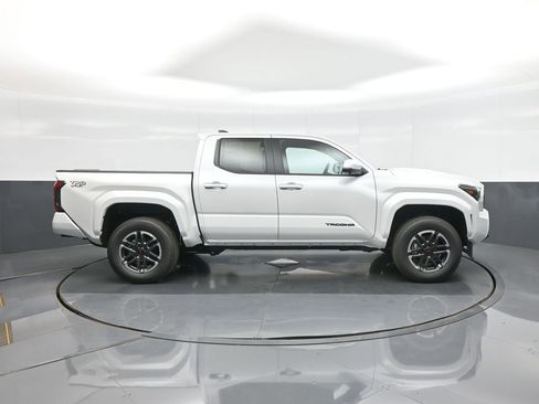 New 2026 Toyota Tacoma TRD Sport AWD/4WD image 9