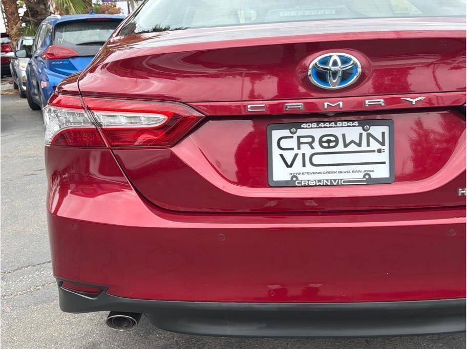 Used 2018 Toyota Camry XLE FWD image 26