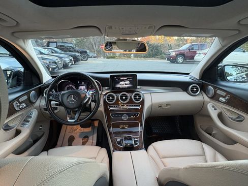 Used 2015 Mercedes-Benz C 300 4MATIC Sedan image 27