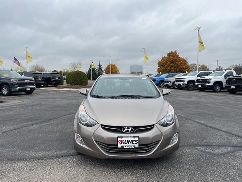 Used 2013 Hyundai Elantra Limited image 2