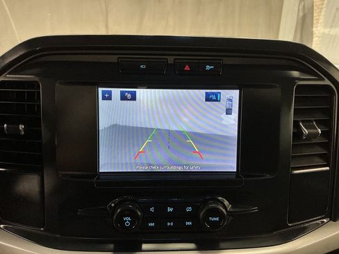 Used 2022 Ford F150 XL w/ Equipment Group 101A High AWD/4WD image 19