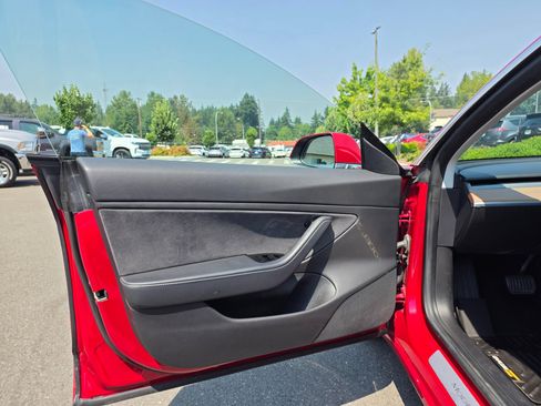 Used 2018 Tesla Model 3 Long Range AWD/4WD image 22
