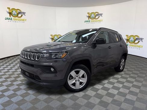 Used 2022 Jeep Compass Latitude AWD/4WD image 4
