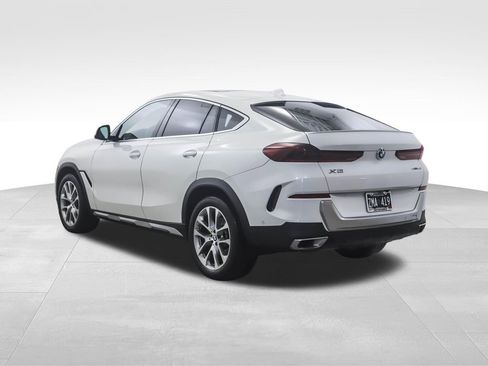 Used 2023 BMW X6 xDrive40i w/ Premium Package image 3
