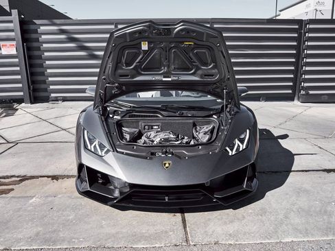 Used 2024 Lamborghini Huracan EVO AWD/4WD image 17