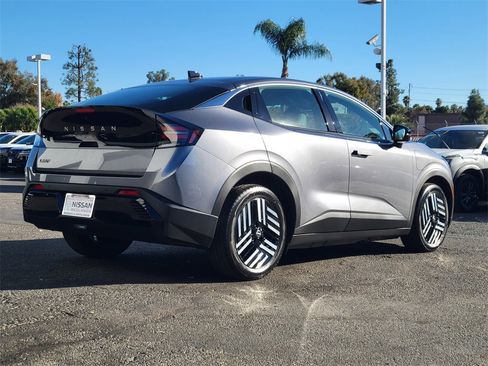 New 2026 Nissan Leaf SV+ image 2