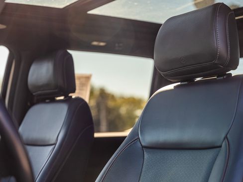 Certified 2022 Ford F150 Lariat w/ Equipment Group 502A High image 22