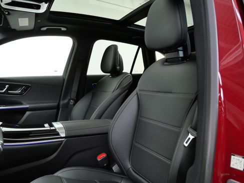New 2026 Mercedes-Benz GLC 300 4MATIC image 8