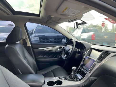 Used 2015 INFINITI Q50 w/ Moonroof Package image 17