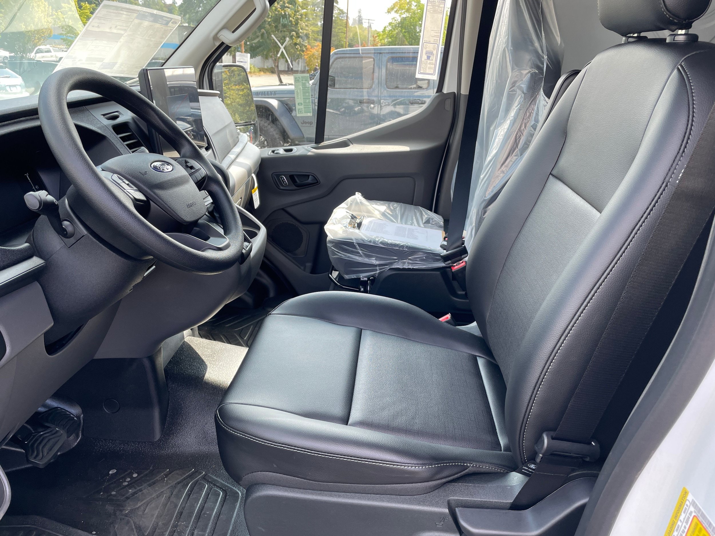 New 2026 Ford Transit 250 148 Medium Roof RWD image 2