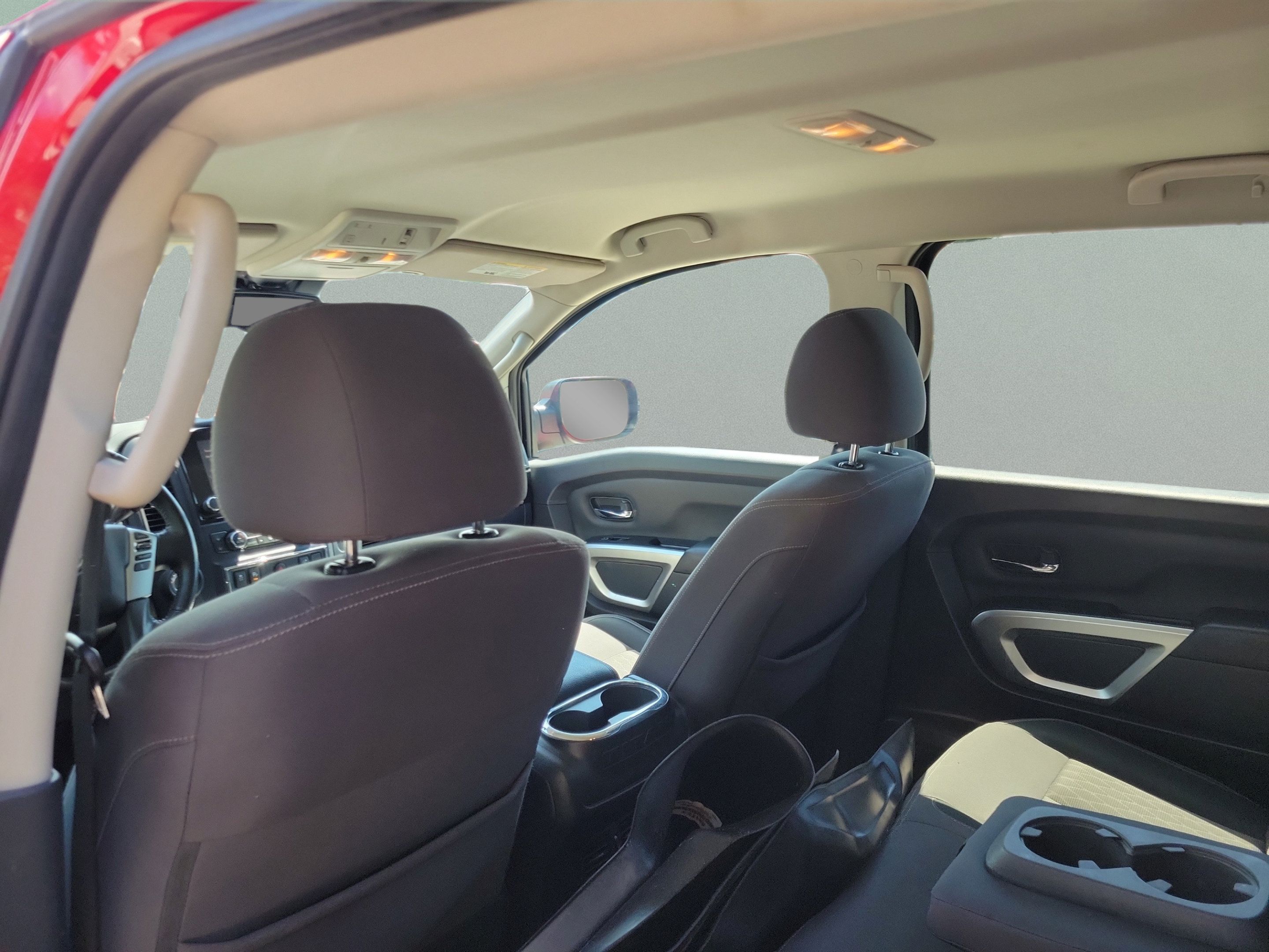 Used 2023 Nissan Titan SV w/ SV Convenience Package RWD image 7