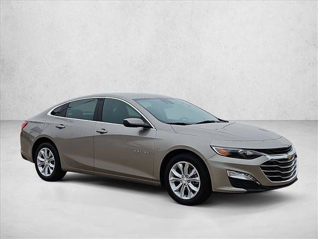Certified 2025 Chevrolet Malibu LT FWD image 3