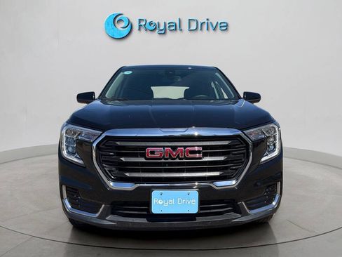Used 2024 GMC Terrain SLE AWD/4WD image 9