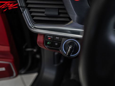 Used 2019 Porsche Panamera GTS image 27