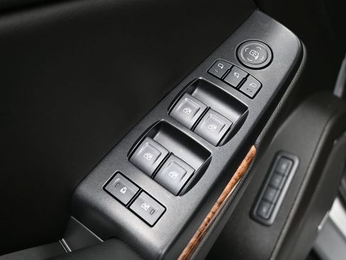 Used 2019 Chevrolet Tahoe Premier image 29