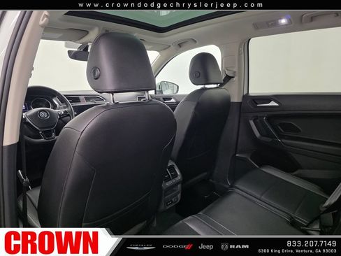 Used 2020 Volkswagen Tiguan SE FWD image 19
