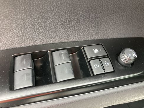 Certified 2026 Toyota Camry SE image 15