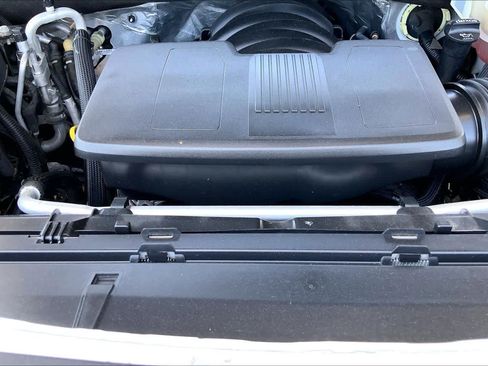 Used 2021 Chevrolet Tahoe Z71 AWD/4WD image 33