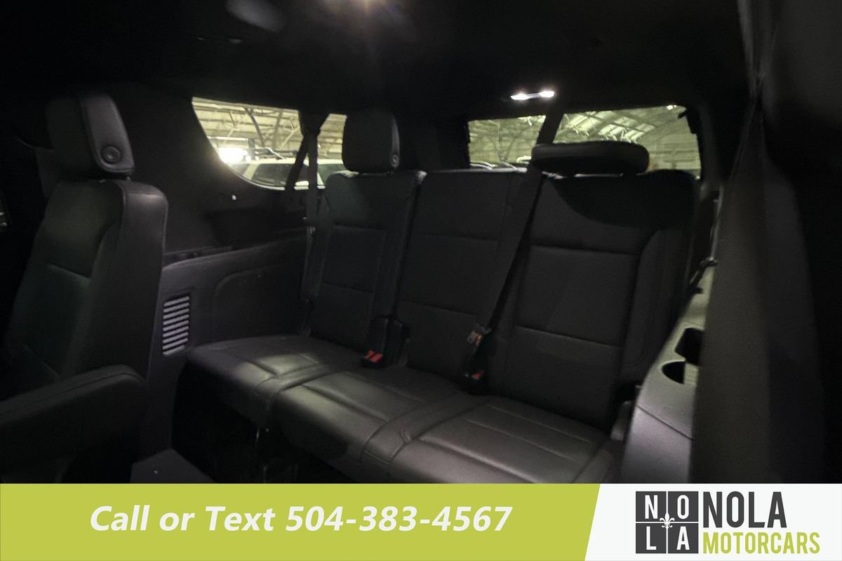 Used 2023 Chevrolet Suburban Z71 w/ Luxury Package AWD/4WD image 23