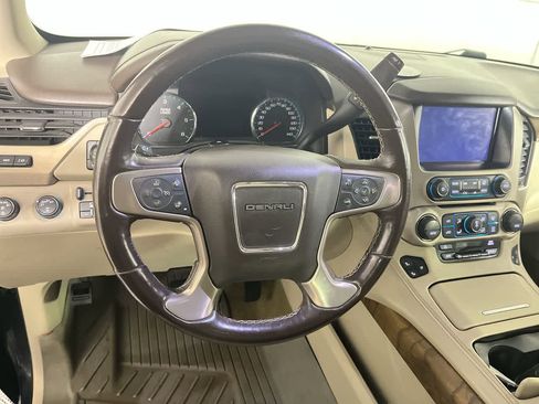 Used 2018 GMC Yukon Denali w/ Open Road Package image 16