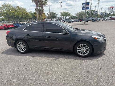 Used 2015 Chevrolet Malibu LT w/ Power Convenience Package image 4