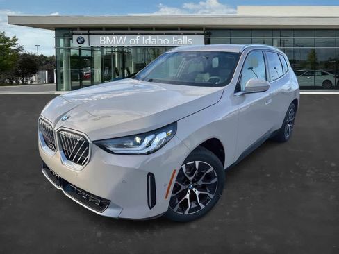 New 2026 BMW X3 xDrive30 w/ Premium Package image 4