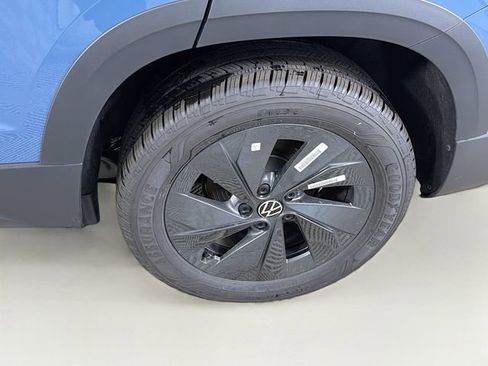 New 2026 Volkswagen Taos S image 28