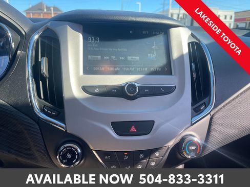 Used 2017 Chevrolet Cruze LS image 30