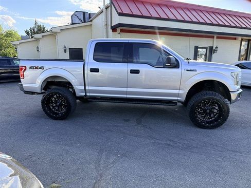 Used 2017 Ford F150 XLT w/ Equipment Group 301A Mid AWD/4WD image 4