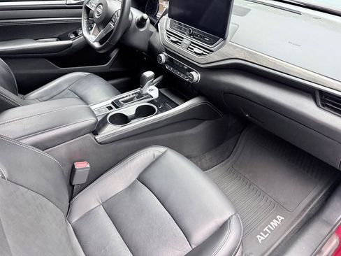 Used 2023 Nissan Altima 2.5 SL image 12