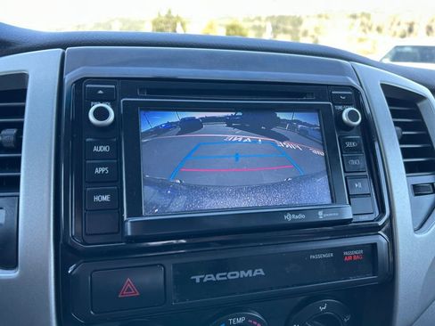 Used 2015 Toyota Tacoma PreRunner w/ SR5 Package image 20