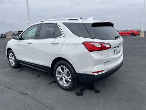 Used 2020 Chevrolet Equinox Premier image 3