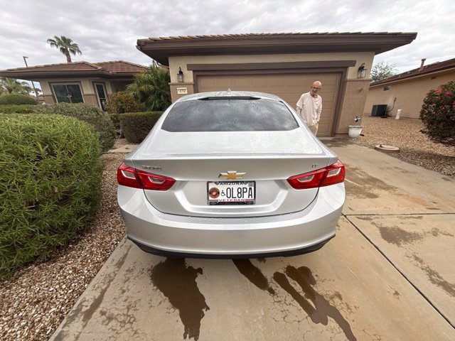 Used 2017 Chevrolet Malibu LT FWD image 7