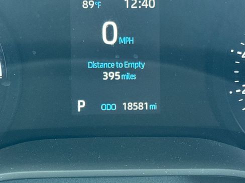 Certified 2023 Toyota Sienna XLE image 3